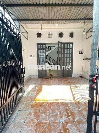 Nhà lầu 3 phòng hẻm giáp kdc 148 đường 3/2