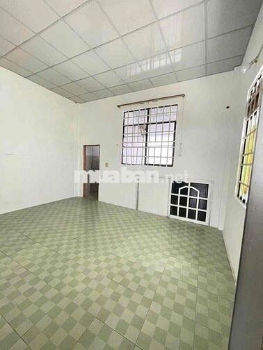 Nhà lầu 3 phòng hẻm giáp kdc 148 đường 3/2