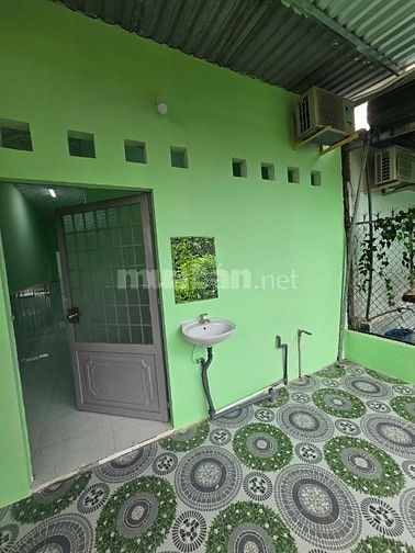Bán nhà MT Phan Văn Đáng,TP Vĩnh Long. DT 4.5x18- Nhà MỚI ở ngay