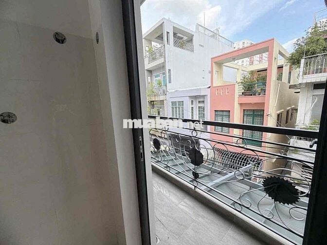 🎊 Toà nhà mới khai trương căn hộ Duplex full nội thất ngay giáp Quận 1