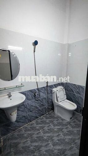 Cho thuê nhà nguyên căn P.5 Gò Vấp (Gần ĐH Công Nghiệp, ĐH Văn Lang)