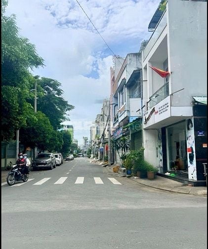 Cần Bán Nhà 1 Lầu 3pn 3wc -Gần Chợ Đầu Mối Bình Điền
