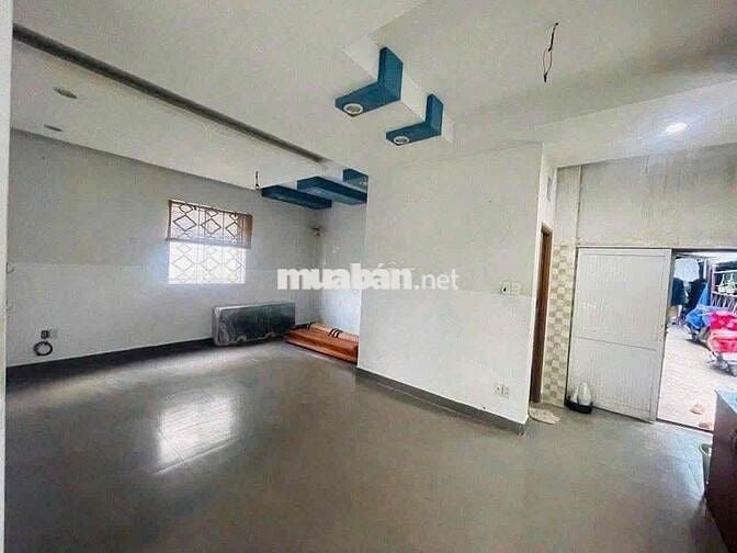 NHÀ RỘNG 7x18 _SÂN XE HƠI_ GẦN MẦM NON HOA ĐỖ QUYÊN