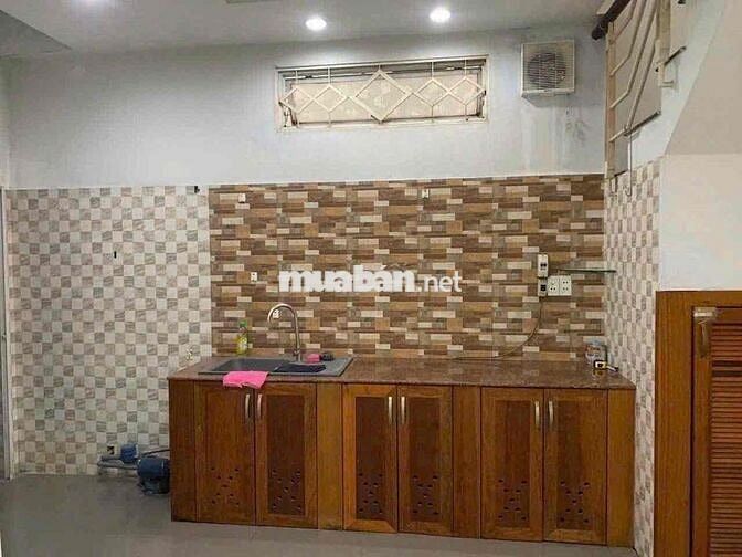 NHÀ RỘNG 7x18 _SÂN XE HƠI_ GẦN MẦM NON HOA ĐỖ QUYÊN