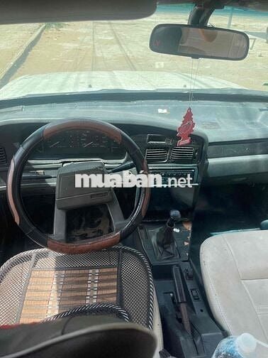 Toyota Corona Máy dầu Trắng 5 chỗ