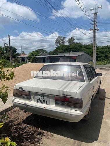 Toyota Corona Máy dầu Trắng 5 chỗ