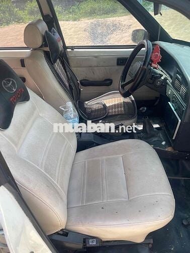 Toyota Corona Máy dầu Trắng 5 chỗ