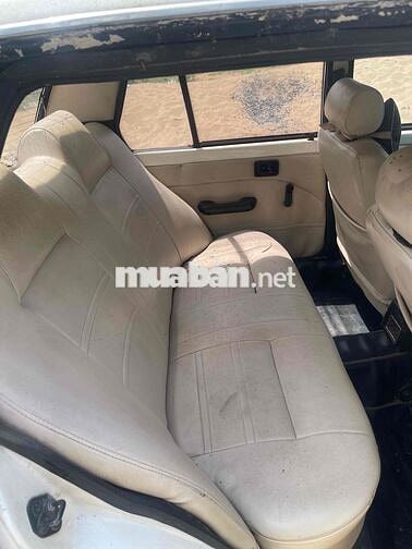 Toyota Corona Máy dầu Trắng 5 chỗ