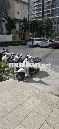 Piaggio Vespa Primavera 2017 iGet Trắng
