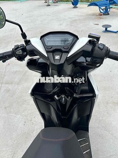 Honda Vario 2021 Trắng Đen 4035 km
