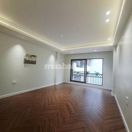  CHỦ NGỘP B..A.N.K GIẢM GẦN 1 TỈ , NHÀ CÓ THANG MÁY THƯƠNG LƯỢNG MẠNH 