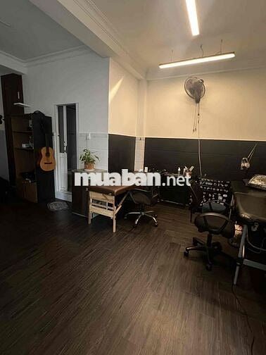 Mình cho thuê studio ở tầng 1 ( 25m2) để kinh doanh giá cả là 9Tr/thán