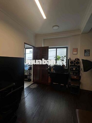 Mình cho thuê studio ở tầng 1 ( 25m2) để kinh doanh giá cả là 9Tr/thán