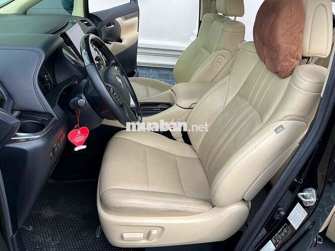 Toyota Alphard 2023 Đen 72 ngàn km