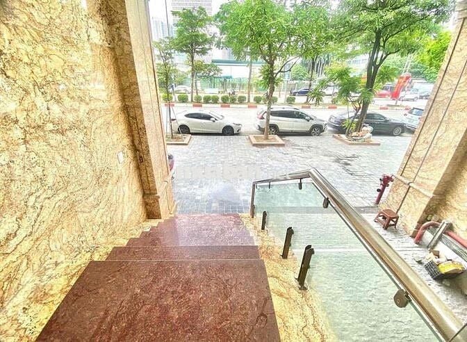 CHO THUÊ MBKD/VP TẠI TRẦN VỸ- HÀ NỘI/130M2