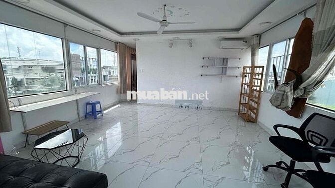 cho thuê phòng 100m2- view 4 hướng- siêu thoáng- như một căn hộ mini