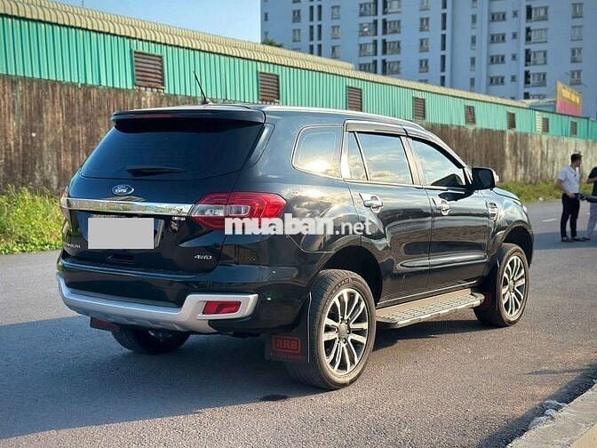 Ford Everest Titanium 2020 2.0L 4x4 Đen