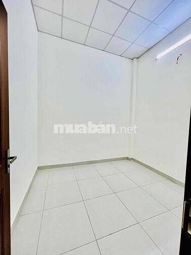 Cho Thuê Nhà Sạch Sẻ DT 100m2 1Trệt 1Lầu 3Pn 2Wc Sân Xe Máy Hẻm Xe Tải