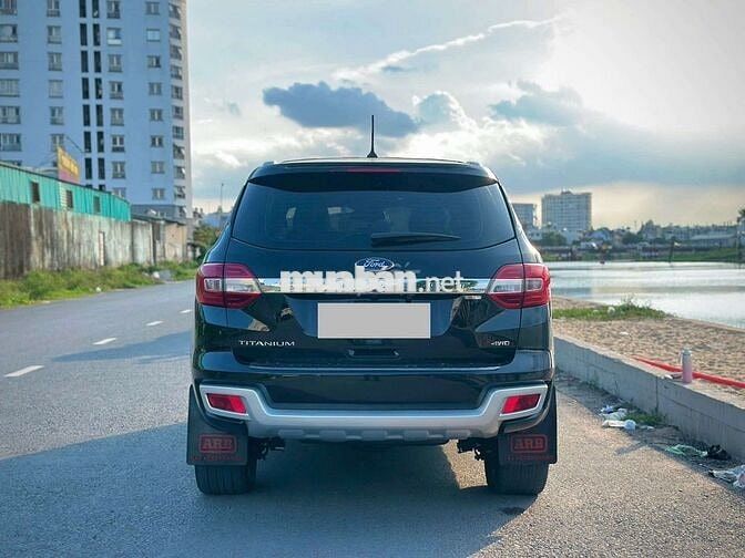 Ford Everest Titanium 2020 2.0L 4x4 Đen