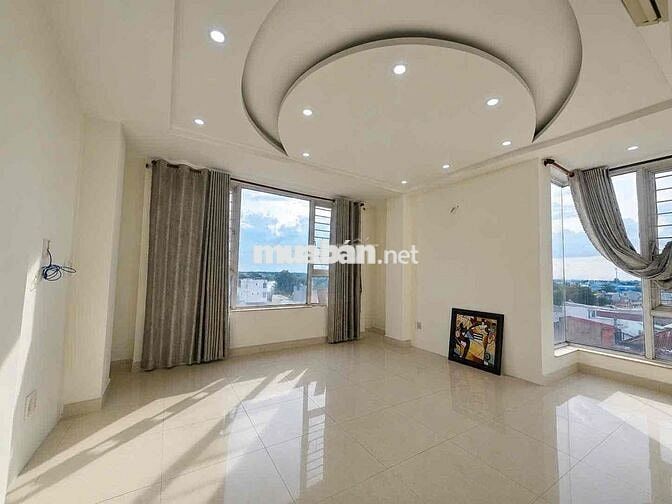 Cho thuê văn phòng, mặt bằng hẻm đường Cách Mạng Tháng Tám, p. Quang V