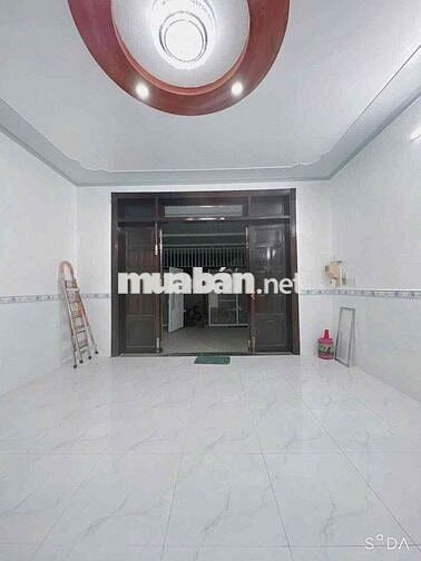 Nhà 2 lầu 2 phòng hẻm Hoàng Quốc Việt