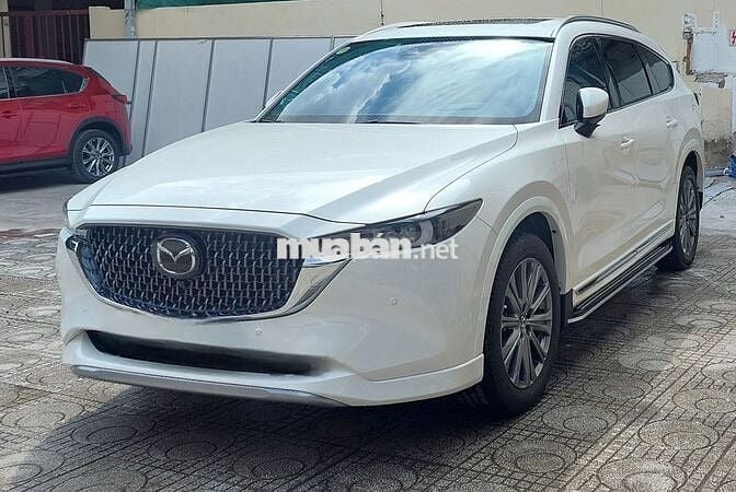 Mazda CX8 AWD Signature 2025 Trắng 300 km