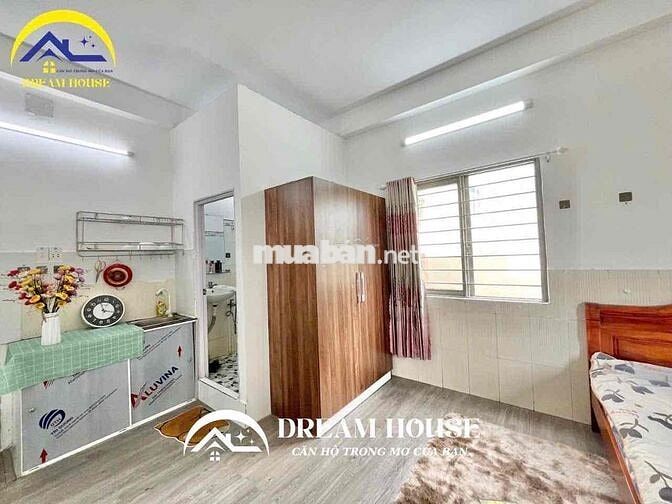 STUDIO BAN CÔNG CỬA SỔ THOÁNG MÁT NGAY CÔNG VIÊN LÊ THÚC HOẠCH Ở LIỀN