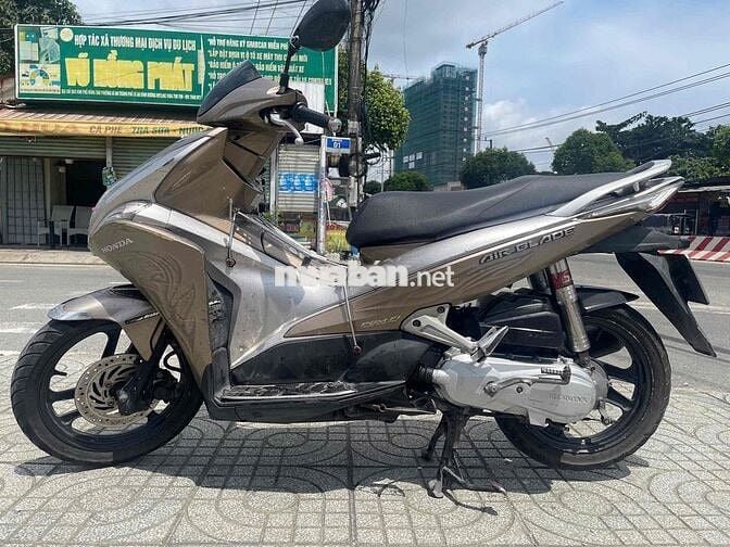 Honda Air Blade Nâu Phun xăng điện tử