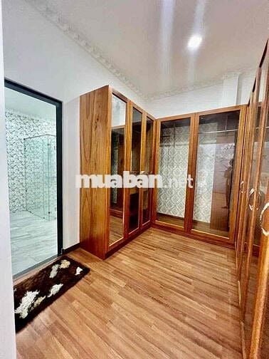 Cho Thuê Nguyên Căn Biệt Thự DT 7x20 1Trệt 1Lầu 3Pn 4Wc Sân Đậu Ôtô