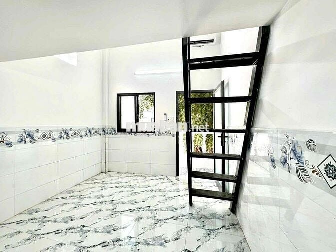 CHO THUÊ PHÒNG GÁC GIÁ RẺ HƯƠNG LỘ 2 GẦN LÊ VĂN QUỚI NGÃ TƯ 4 Xã