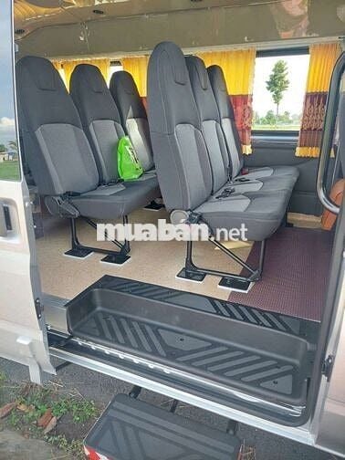 Ford Transit 2024 16 chỗ Bạc 74210 km