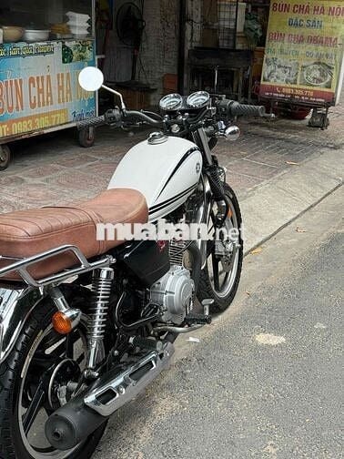 Yamaha YB 125 Trắng Zin, êm