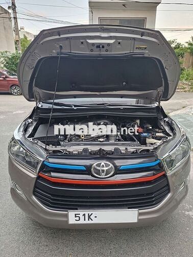 Xe nhà Innova E 2019 Số sàn 77.000 km Nâu