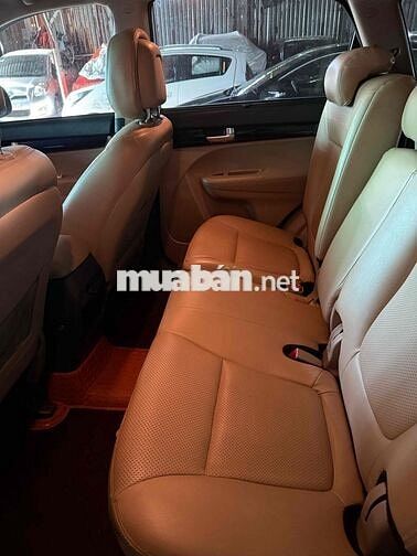 Kia Sorento 7 chỗ màu Trắng