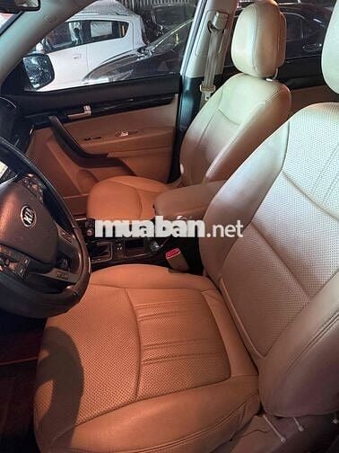 Kia Sorento 7 chỗ màu Trắng