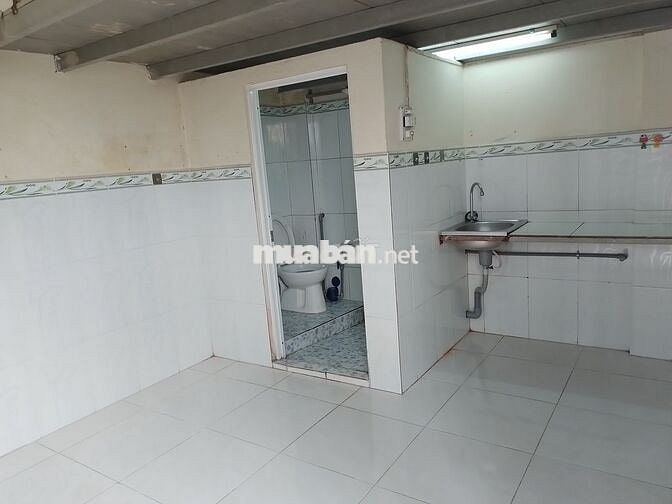 Phòng trọ, giá 2 triệu đồng/tháng