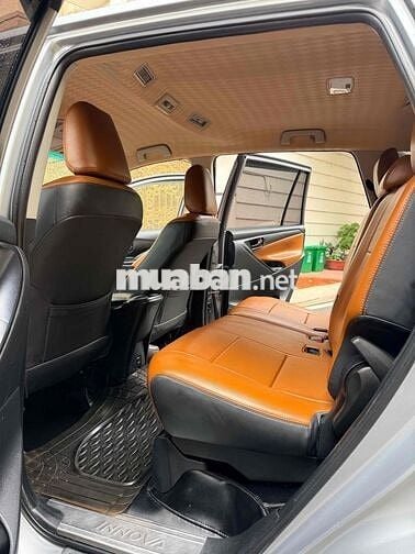 Toyota Innova 2.0E 8 chỗ Số sàn model 2017