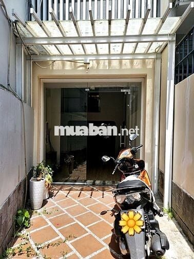 Bán nhà hẻm xe hơi phường 8 quận phú nhuận