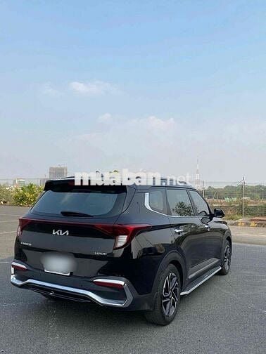 Kia Caren Luxury 2024 full option xe gia đình