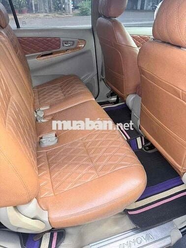 Toyota Innova 2010 Bạc Sàn 100.000 km