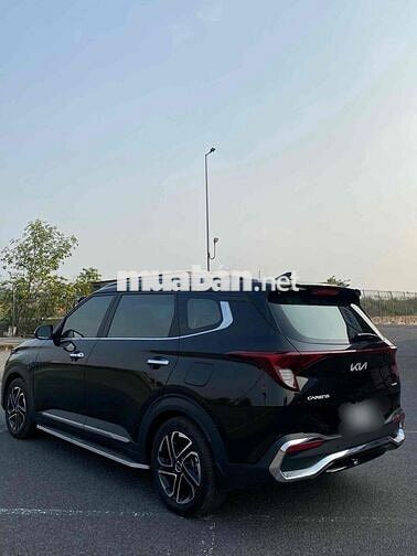 Kia Caren Luxury 2024 full option xe gia đình