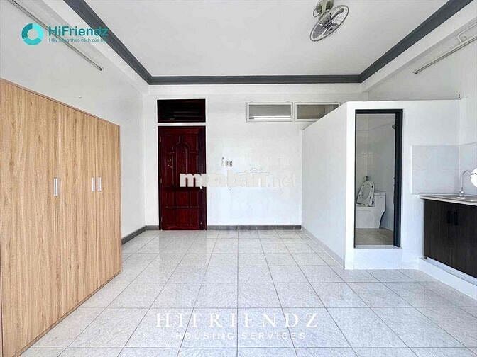 khai Trương phòng ban công và cửa sổ , Phạm Thế Hiển F7 Q8 gần UEH