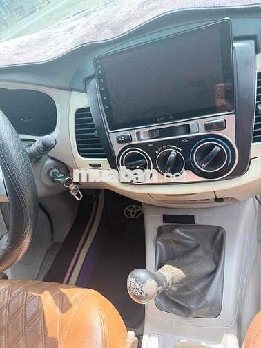Toyota Innova 2010 Bạc Sàn 100.000 km