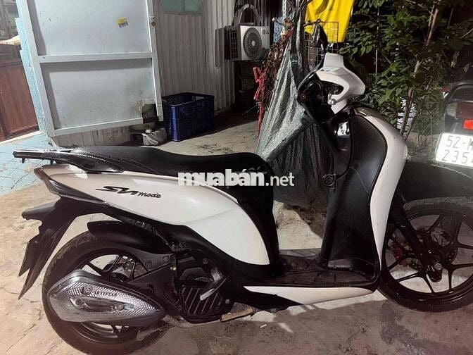 Honda SH Mode Trắng Tiết kiệm xăng