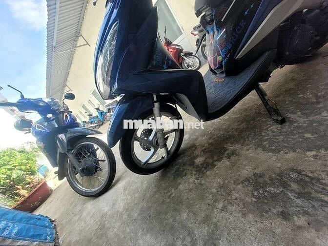 Yamaha Luvias FI 2015 Xanh đen