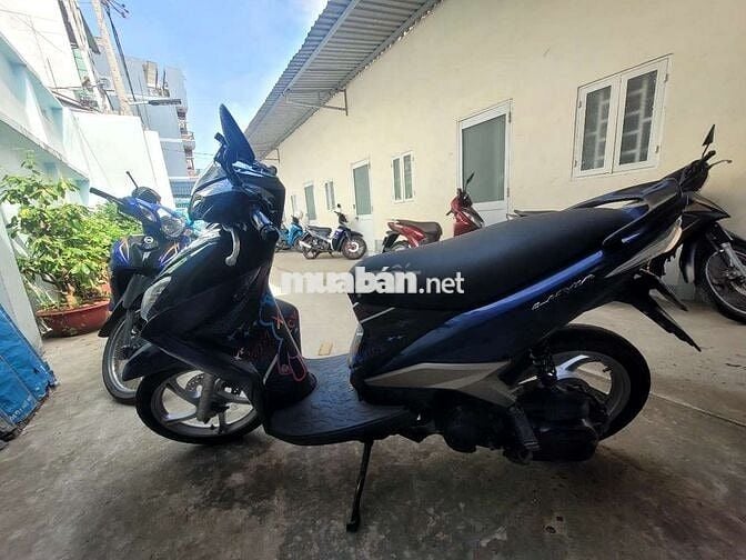 Yamaha Luvias FI 2015 Xanh đen