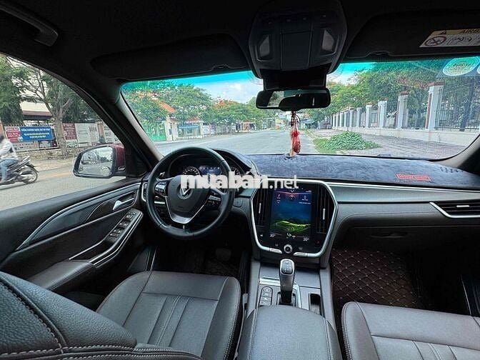 VinFast Lux SA 2021 Đỏ 7 chỗ