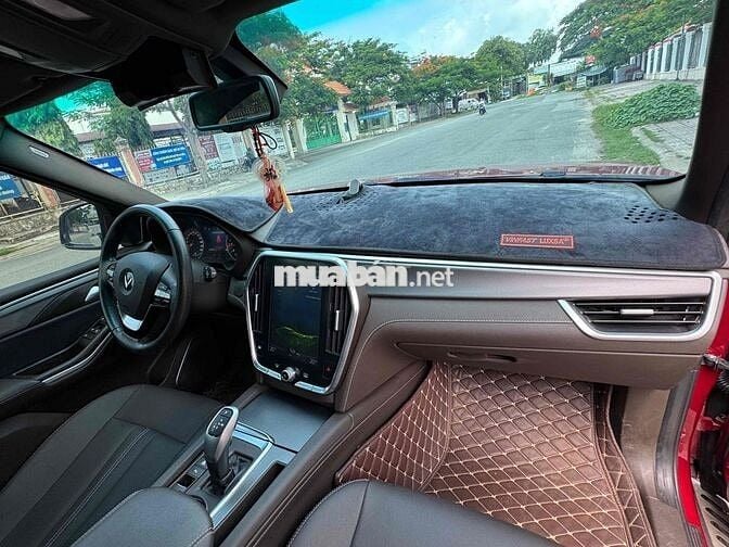 VinFast Lux SA 2021 Đỏ 7 chỗ
