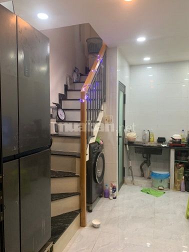 Mình cần bán gấp nhà quận 1 giá 2t9