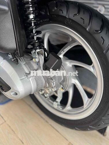 Honda Vision 2025 Cao Cấp màu Đỏ 5.000km